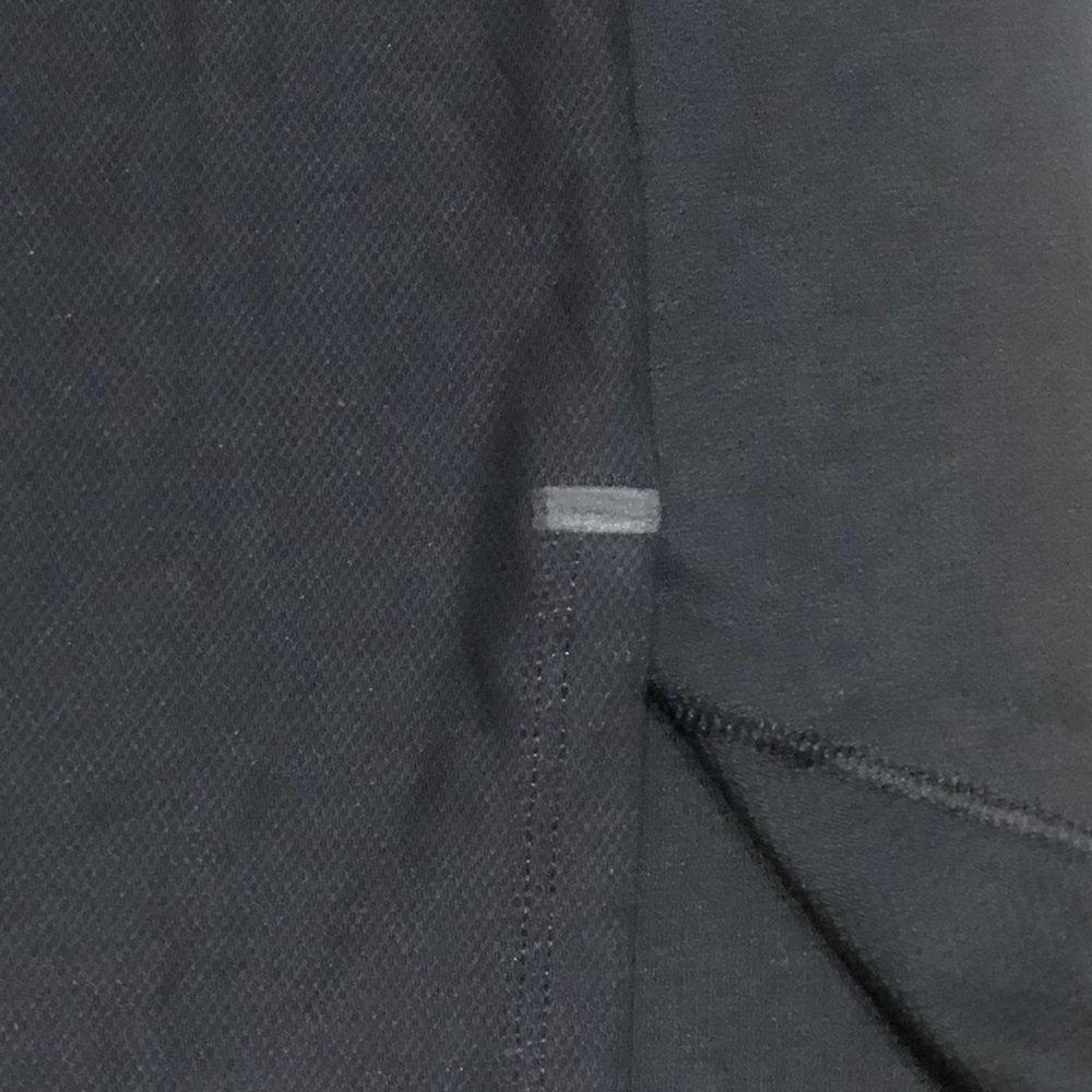 Lululemon Classic Black T-Shirt - Picture 4 of 7
